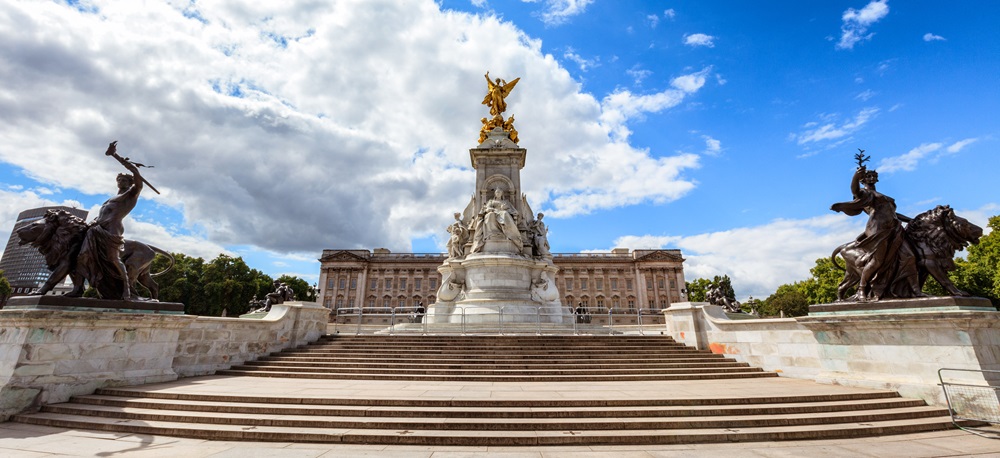 Victoria Memoral, Buckingham Palace